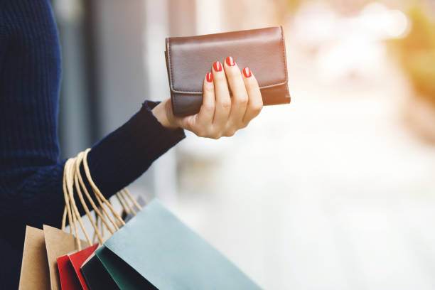 Luxurious Handmade Wallets for Women | Timeless Leather - VILL OKSE
