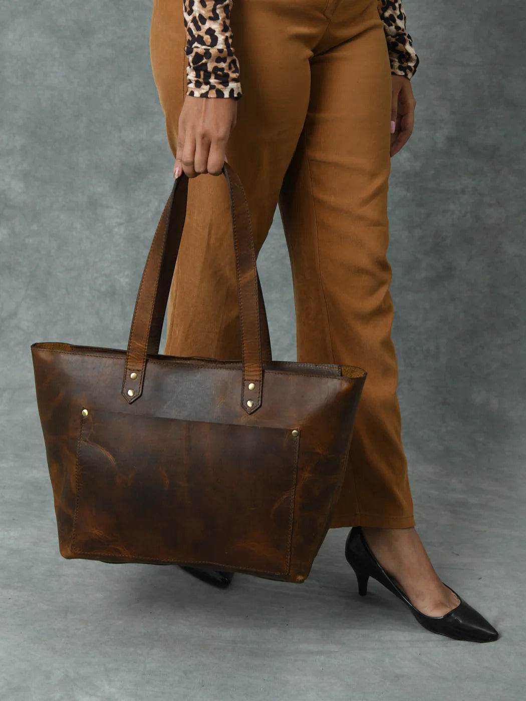 Handbags and Totebags: Handmade Luxury Leather Goods - VILL OKSE