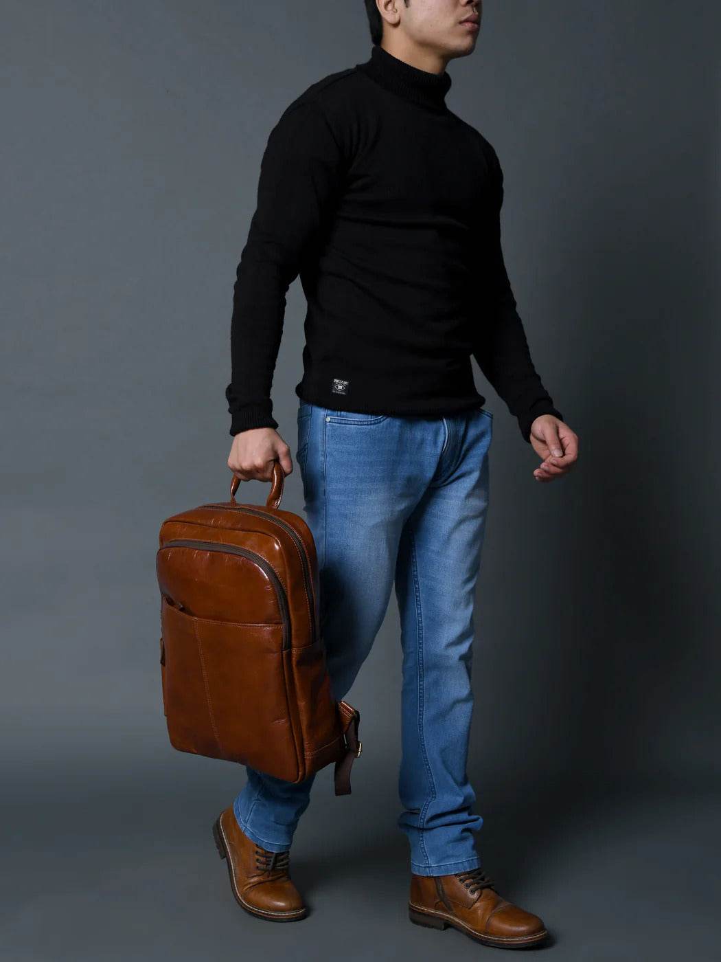 The Trek - Genuine Leather Backpack - Cognac Oil Pull Up - VILL OKSE
